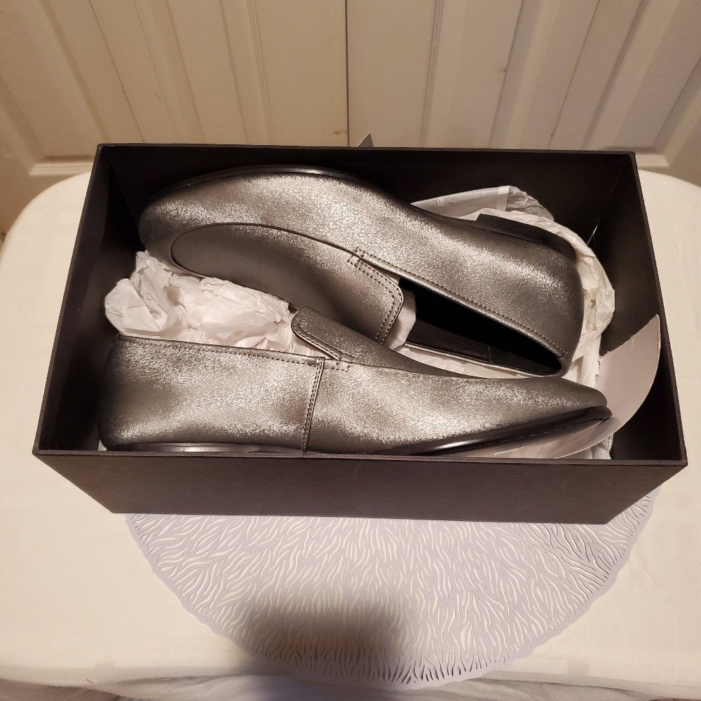 Shoes - Picture 4 of 4